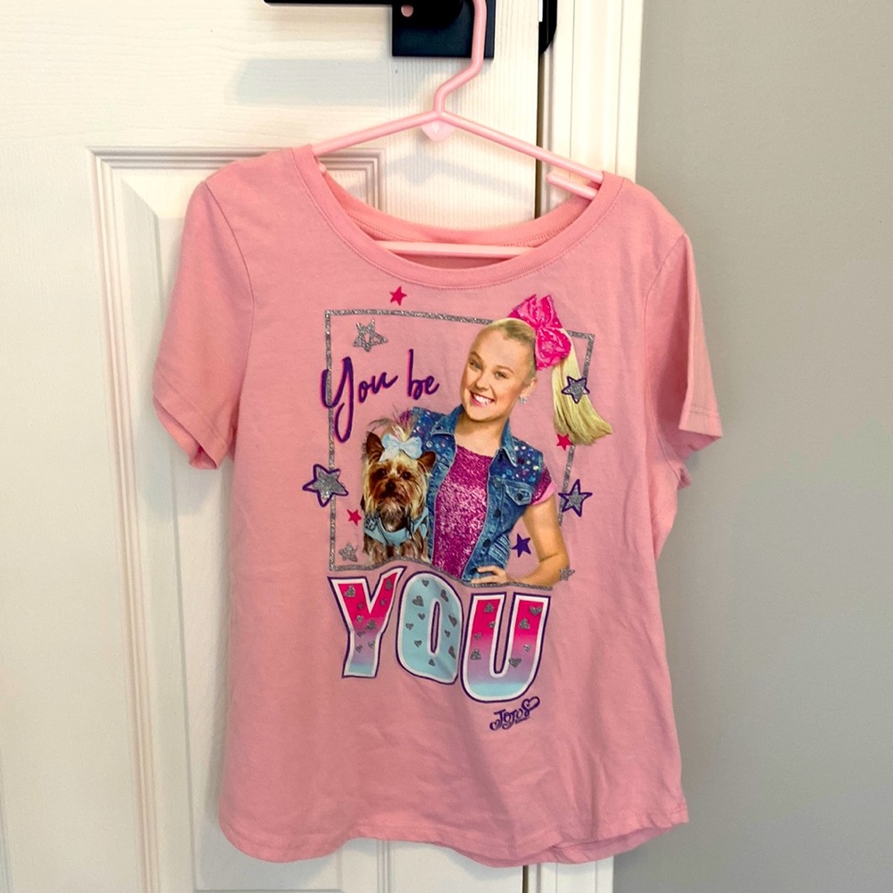 JoJo Siwa t shirt 2/$10